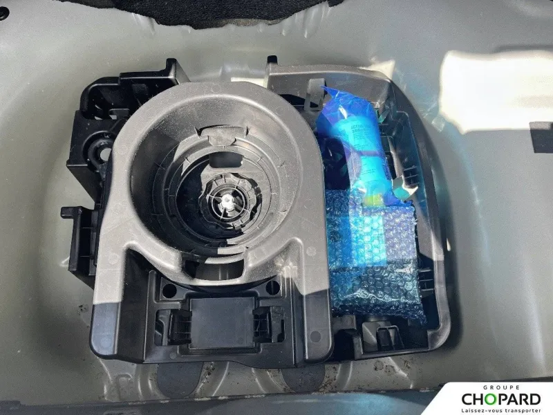 Image secondaire du véhicule 9