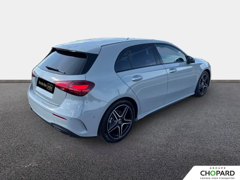 Image secondaire du véhicule 4