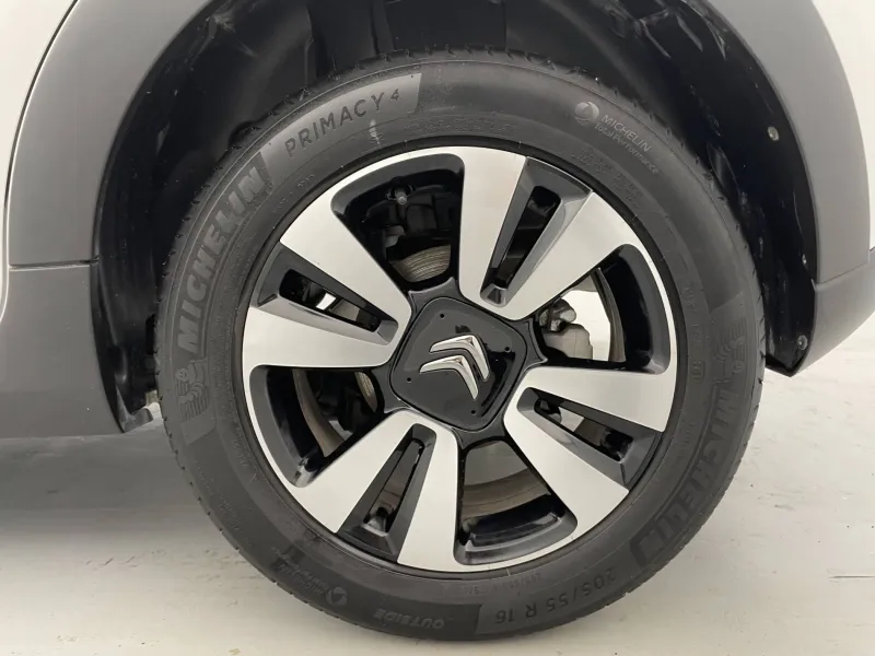 Image secondaire du véhicule 17