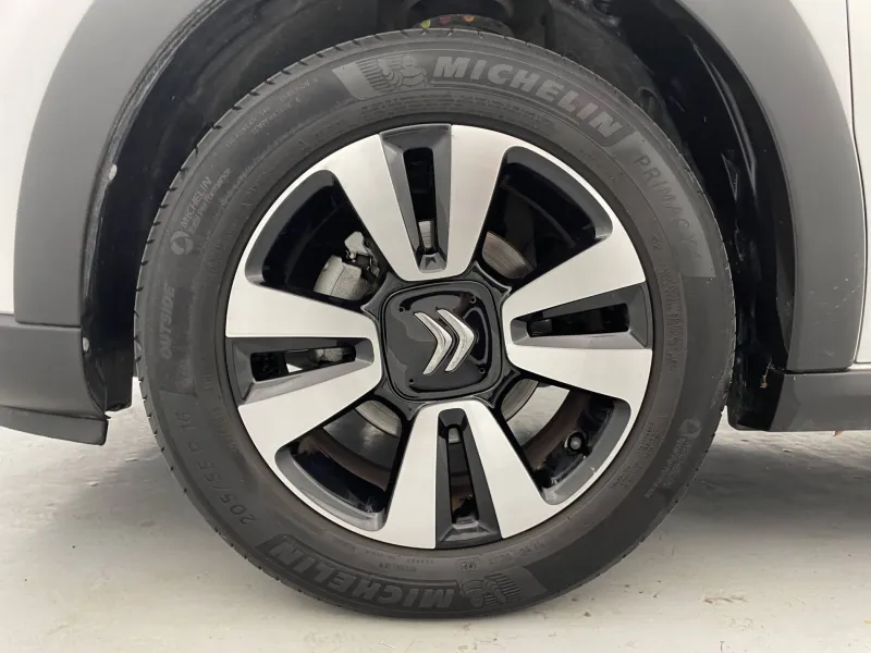 Image secondaire du véhicule 18