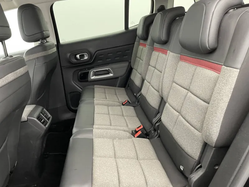 Image secondaire du véhicule 16