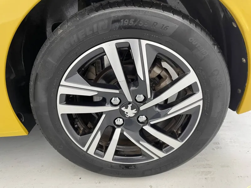 Image secondaire du véhicule 17