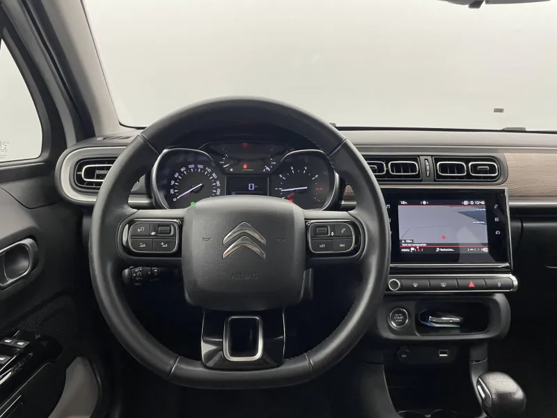 Image secondaire du véhicule 23