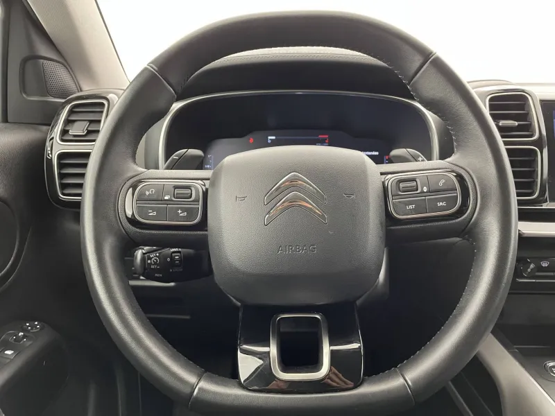 Image secondaire du véhicule 24