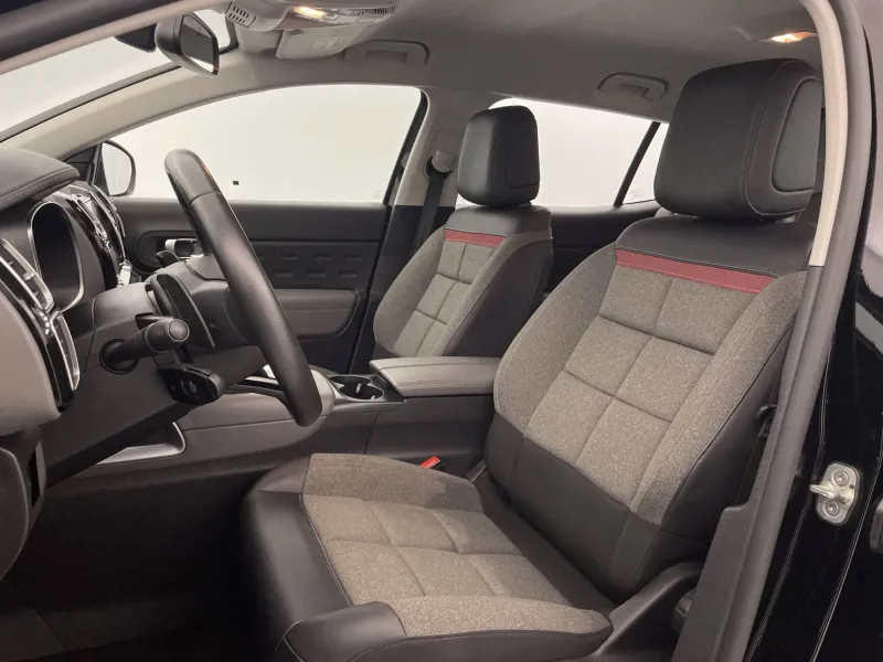 Image secondaire du véhicule 15