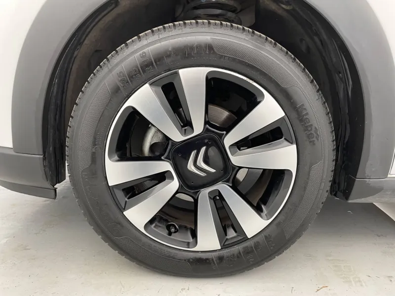 Image secondaire du véhicule 42