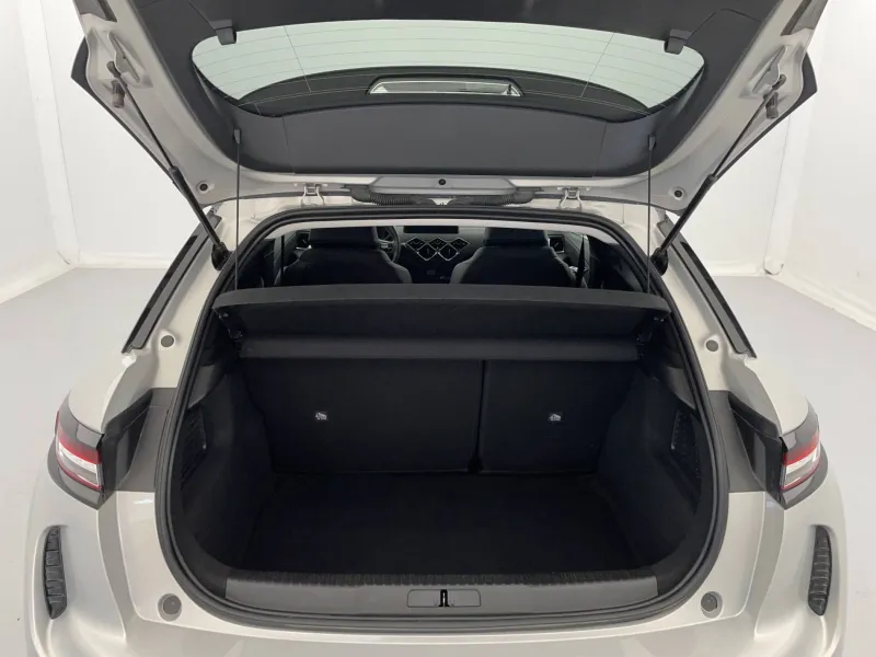 Image secondaire du véhicule 14