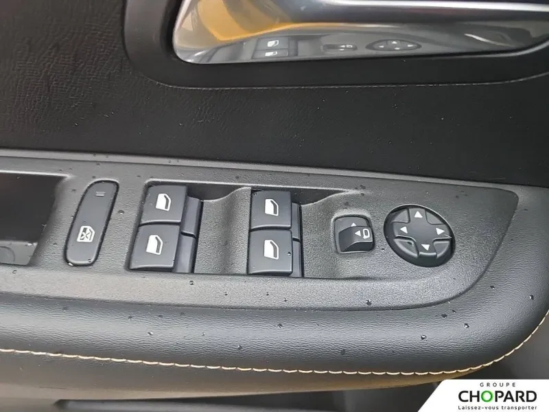 Image secondaire du véhicule 25