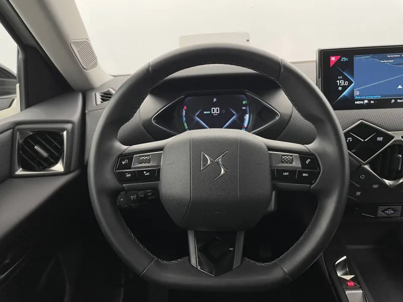 Image secondaire du véhicule 23