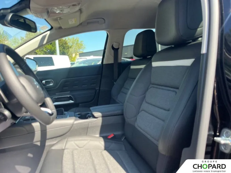 Image secondaire du véhicule 12