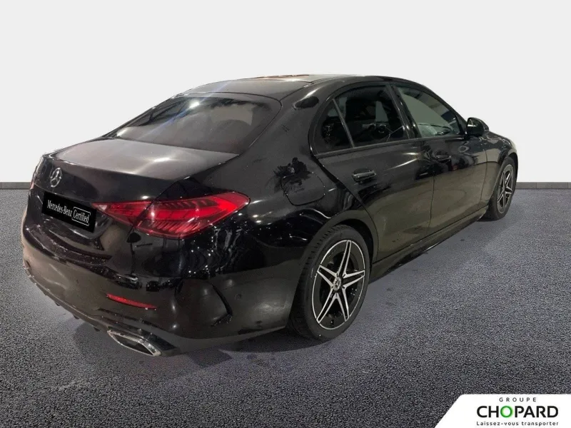 Image secondaire du véhicule 4