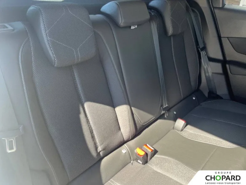 Image secondaire du véhicule 21