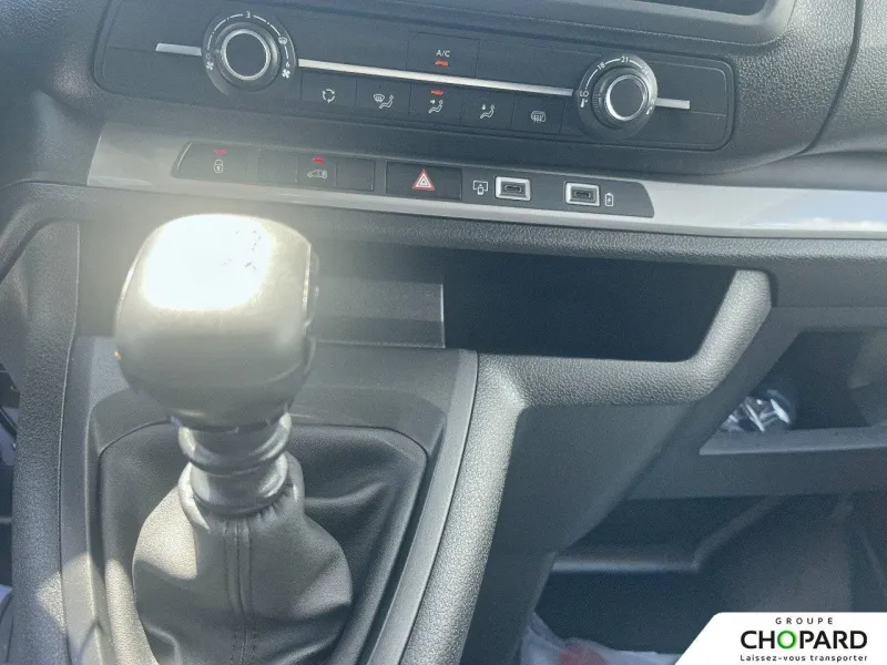 Image secondaire du véhicule 23