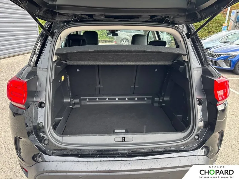 Image secondaire du véhicule 9