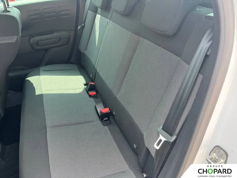 Image secondaire du véhicule 9