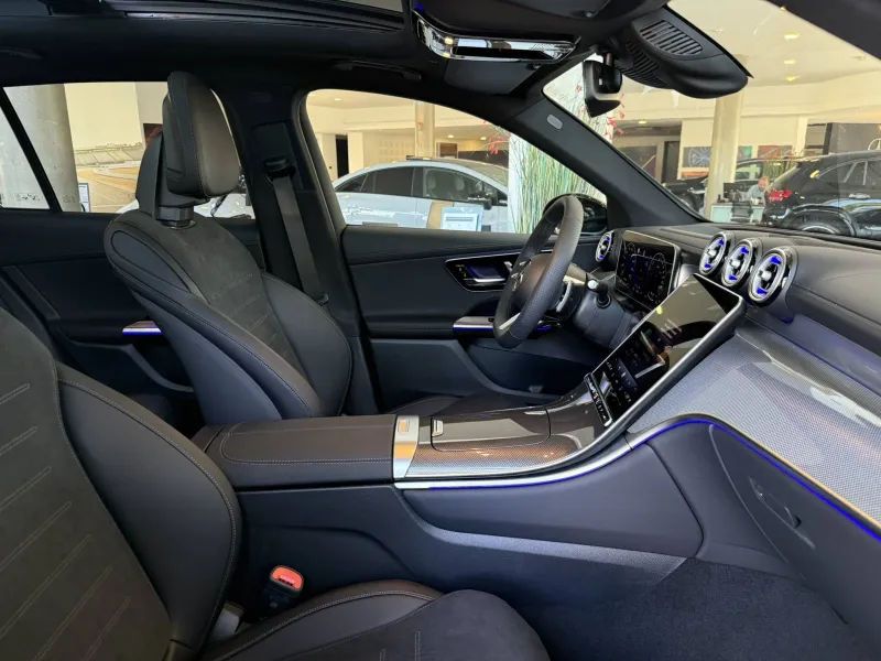 Image secondaire du véhicule 4