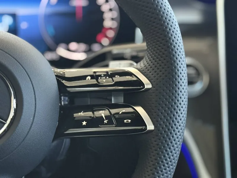 Image secondaire du véhicule 9