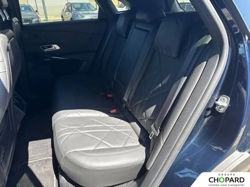 Image secondaire du véhicule 12