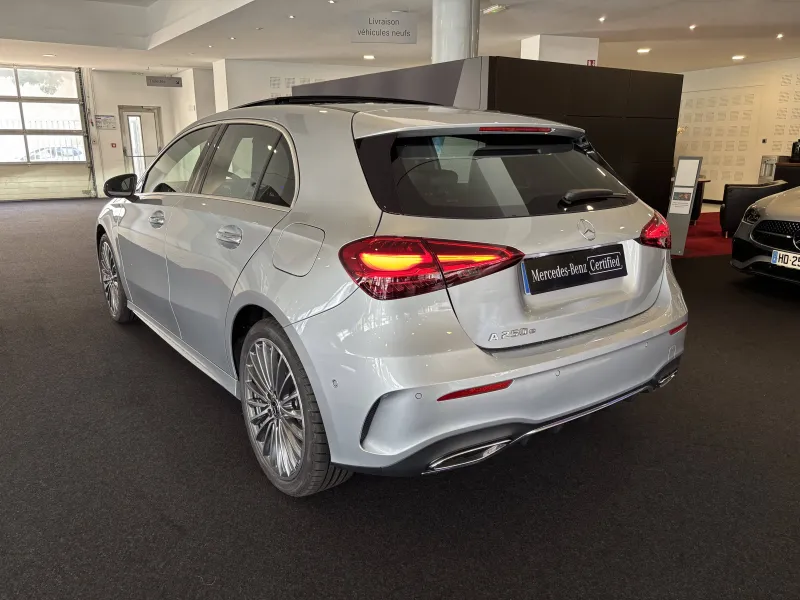 Image secondaire du véhicule 3