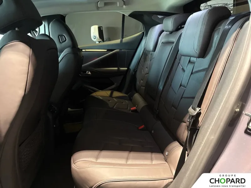 Image secondaire du véhicule 12