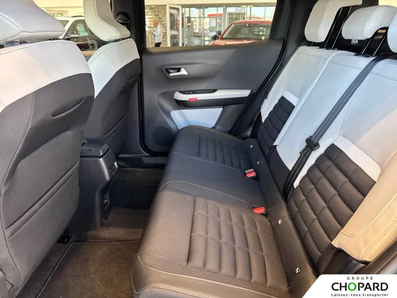 Image secondaire du véhicule 12