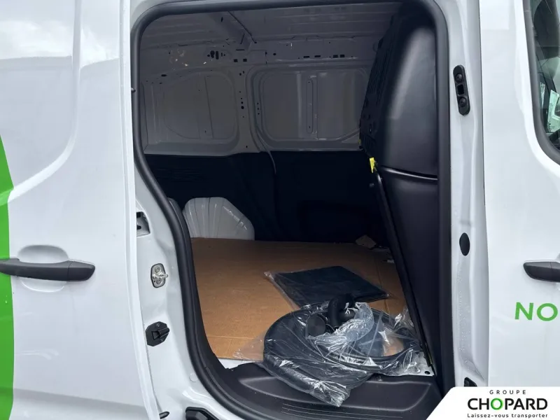 Image secondaire du véhicule 12