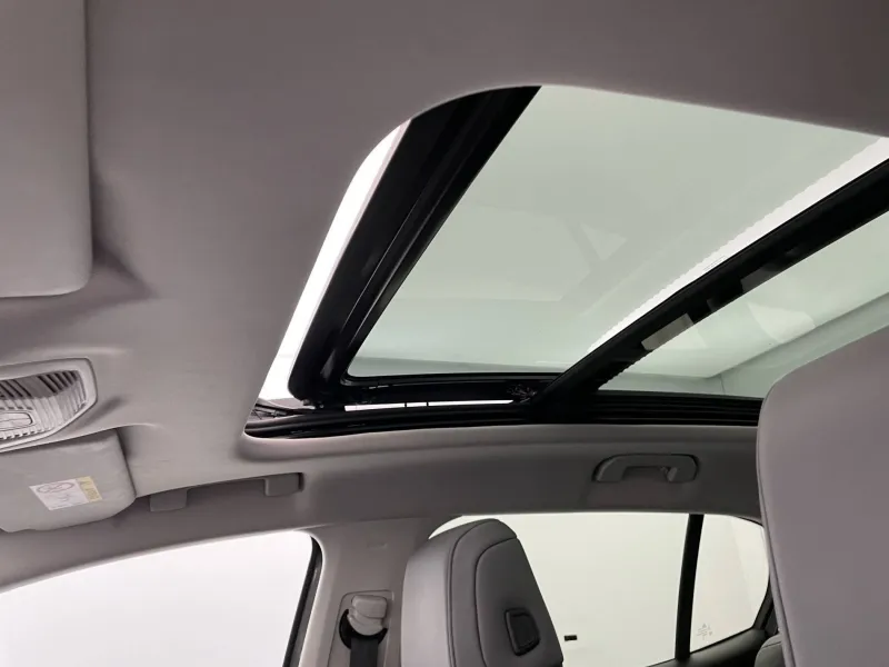 Image secondaire du véhicule 25