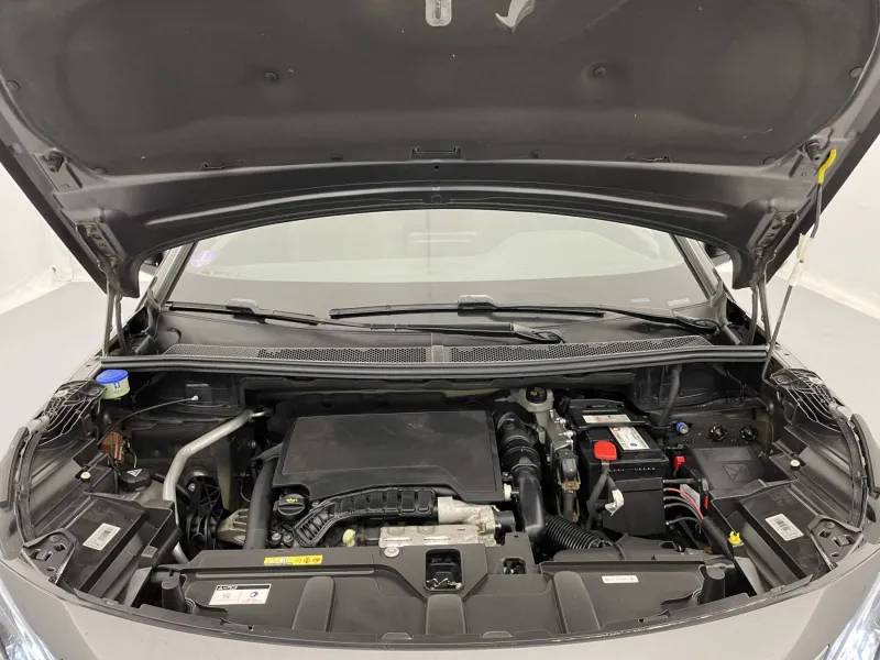 Image secondaire du véhicule 22