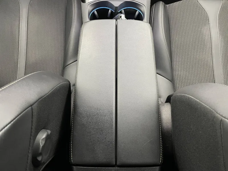 Image secondaire du véhicule 30