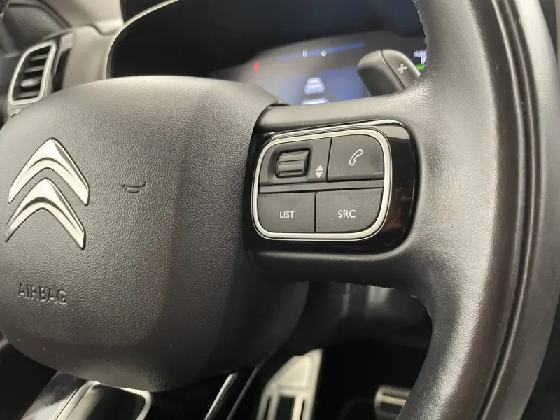 Image secondaire du véhicule 33