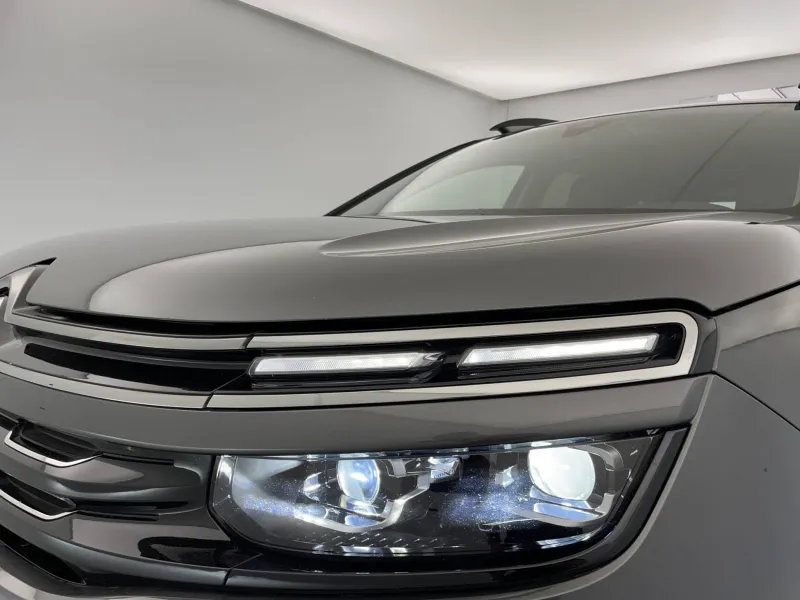 Image secondaire du véhicule 37