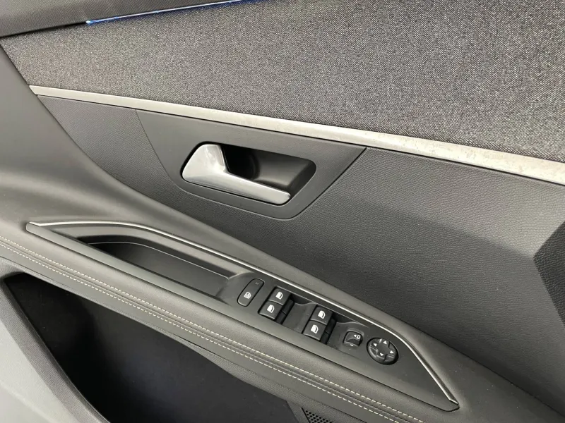 Image secondaire du véhicule 30