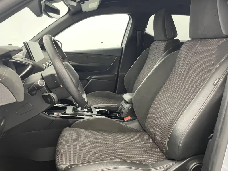 Image secondaire du véhicule 15