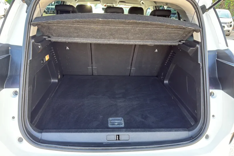 Image secondaire du véhicule 10