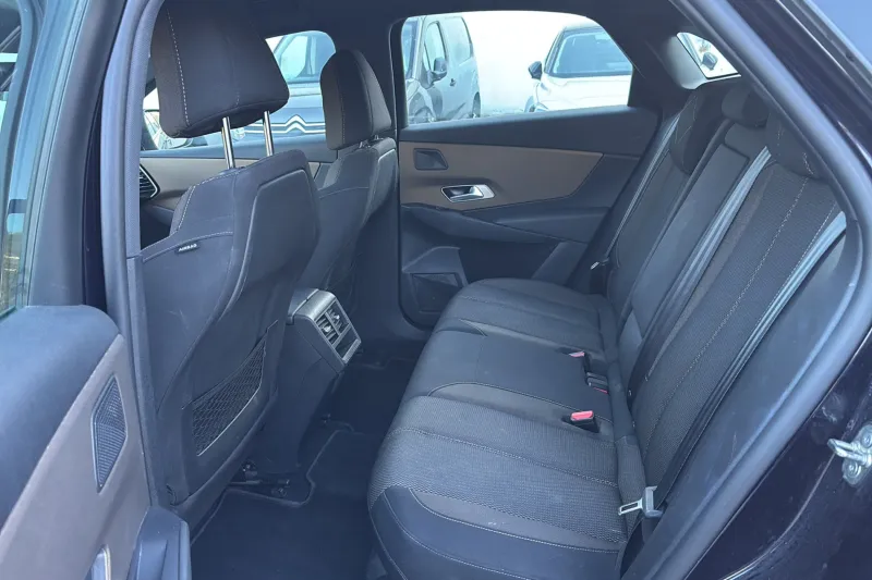 Image secondaire du véhicule 12