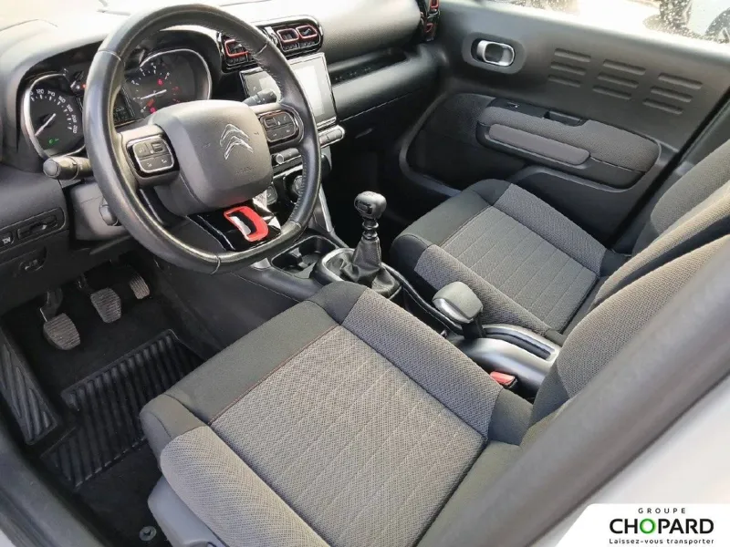 Image secondaire du véhicule 11