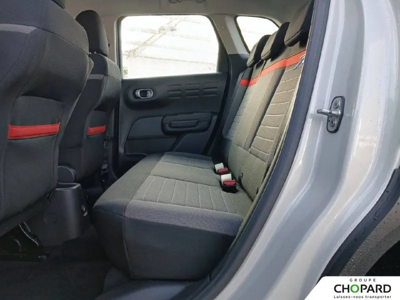 Image secondaire du véhicule 12