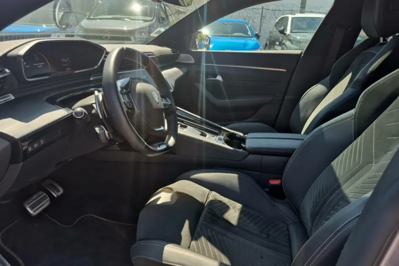 Image secondaire du véhicule 11