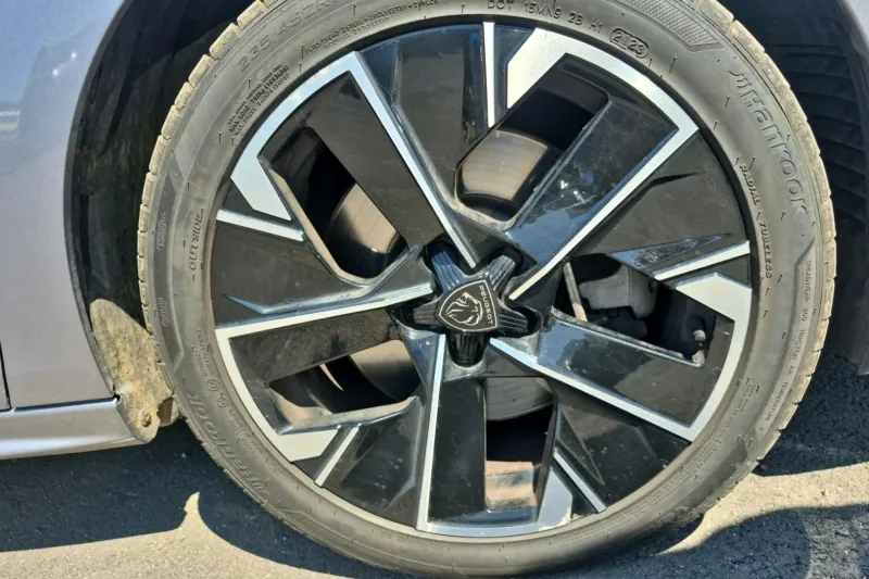 Image secondaire du véhicule 14