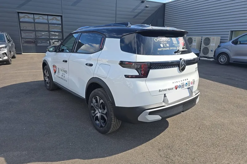 Image secondaire du véhicule 8