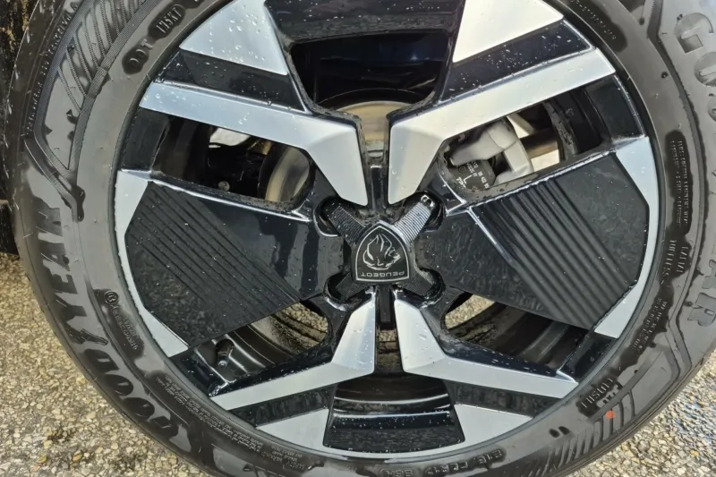 Image secondaire du véhicule 15