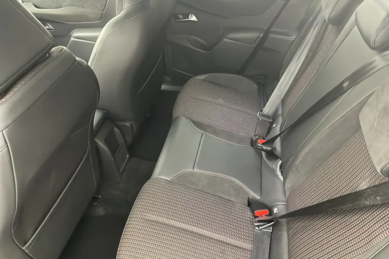 Image secondaire du véhicule 15