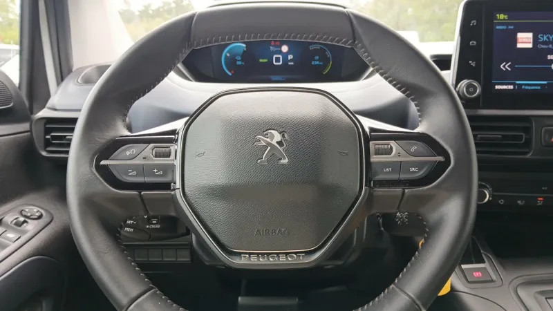 Image secondaire du véhicule 19