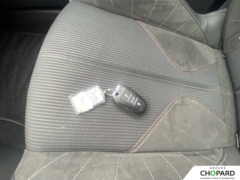 Image secondaire du véhicule 22