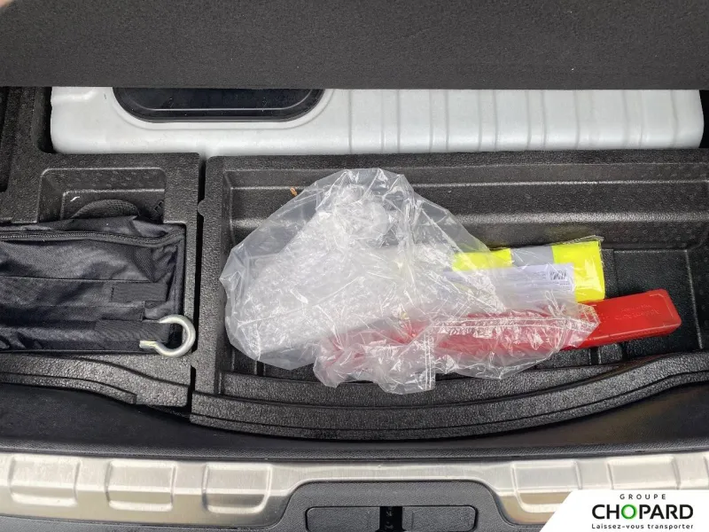 Image secondaire du véhicule 30