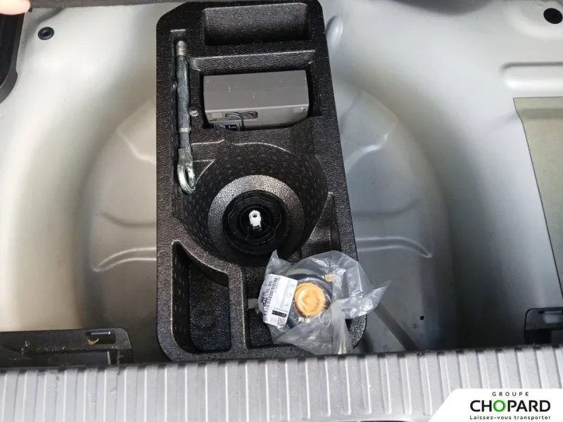 Image secondaire du véhicule 21