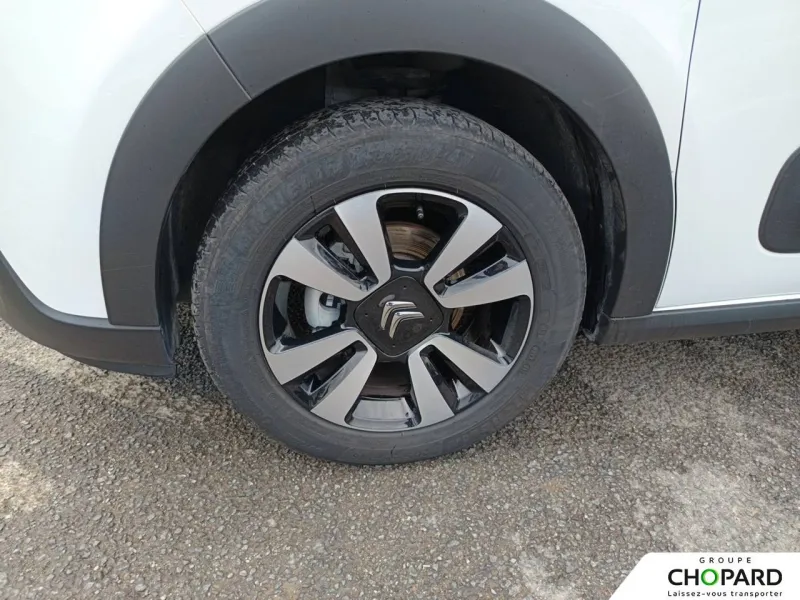 Image secondaire du véhicule 24