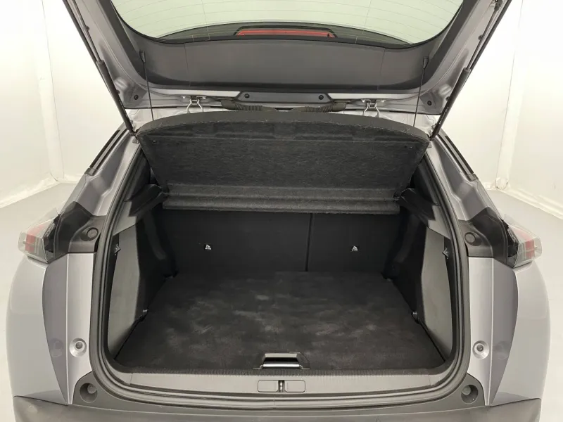 Image secondaire du véhicule 9