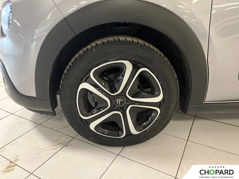 Image secondaire du véhicule 13