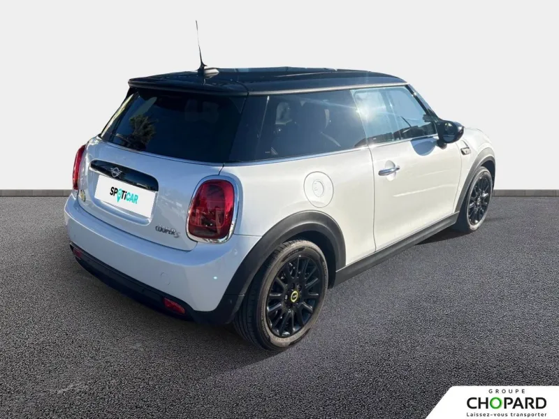 Image secondaire du véhicule 9